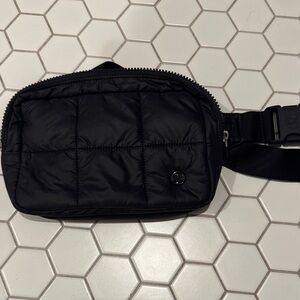 Lulu Black puffer Quilted belt Bag
